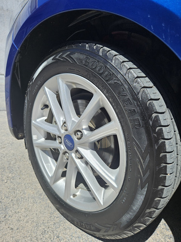 Ford Focus III 1.6 Sedan S