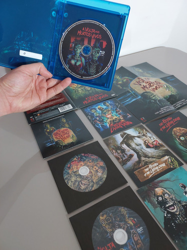 Box A Volta Dos Mortos Vivos Blu-ray + Dvd Duplo + Cd +cards