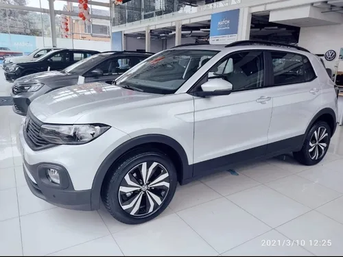 Volkswagen T-Cross TRENDLINE 1.0 TURBO AT ST