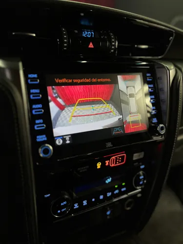 Toyota Fortuner 2.4 Srv
