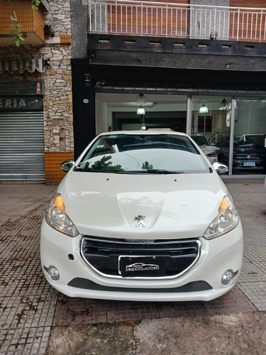 Peugeot 208 1.5 Allure Touchscreen