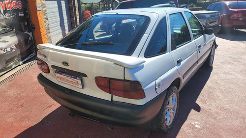 Ford Escort 1.8 Lx D 1997