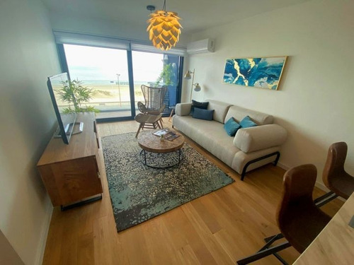 Rambla Gran Apto. Liv.com Con. Tza. 3 Dorm C/placares (1 Suite Y Vestidor), 3 Baños, Cocina Equipada. Gran Terraza 7 M2 Al Frente.2 Bbcoas, Piscina Climatizada. Vigilancia 24hs Gran Vista .