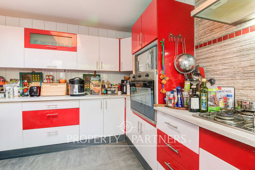 Renovada Casa Ley Pereira En Pasaje Cerrado 4d/3b