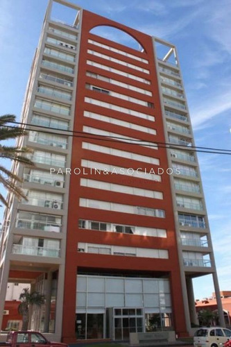 Imagen 17 de 18 de Apartamento En Venta Puerto Punta Del Este