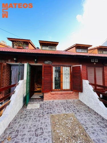 Venta Duplex Al Frente - Zona Centro -  Excelente Ubicación  76 E/ 2 Y 3  Uf 3