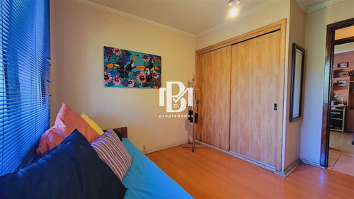 Casa En Venta De 5 Dorm. En Vitacura