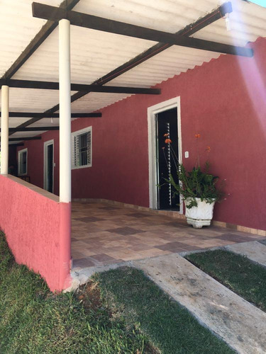 Imagem 13 de 15 de Linda Chácara Em Arujá Penhinha!