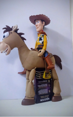 Woody Y Tiro Al Blanco Toy Story