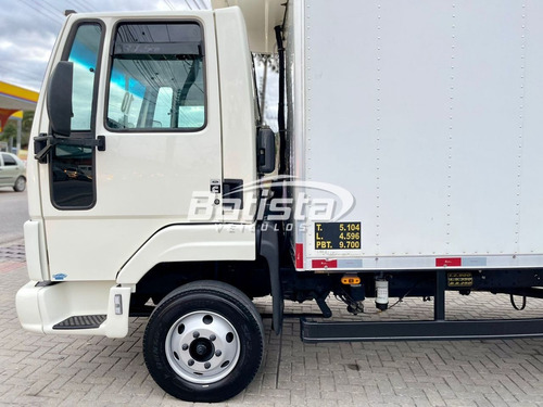 Imagem 9 de 15 de Ford Cargo 815e - 2010 - Bau Refrigerado 6.05m - 418.000km