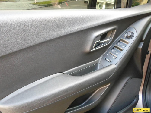 Imagen 15 de 15 de Chevrolet Tracker Lt Secuencial
