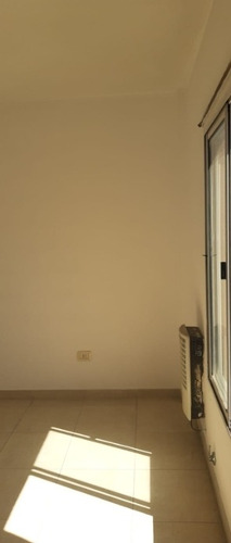 Imagen 9 de 11 de Departamento De 2 Ambientes En Venta - Moron Norte