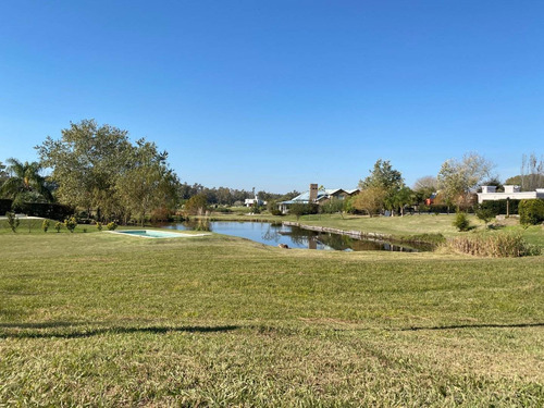 Lote En Solares De Carcaraña Oliveros - Fondo Al Lago / Ideal Fin De Semana