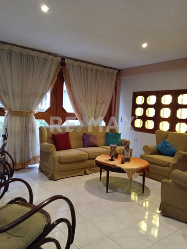 Imagen 7 de 10 de Casa Quinta Dos Niveles Urb. Nueva Andalucia Av. Cancamure