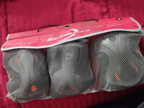 Imagen 6 de 7 de Patines En Linea Con Juego De Protección De Codos, Rodillas