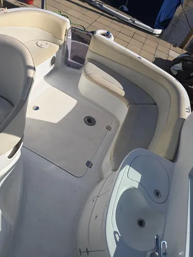 Crucero Zorion 31 Pies Motor Mercrusier 350hp Aire Acc.