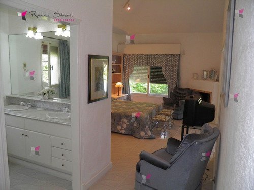 Estupendo Chalet En San Rafael,- Ref: 7453