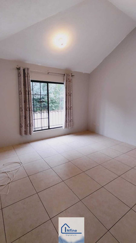 Hermosa Casa En Venta, Ubicada En Excelente Sector