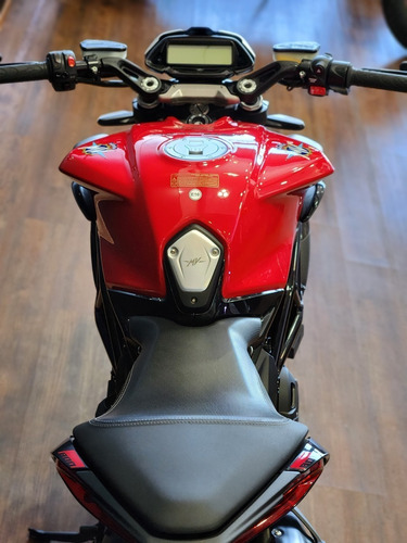 Imagen 12 de 25 de Moto Mv Agusta Dragster 800 Rosso