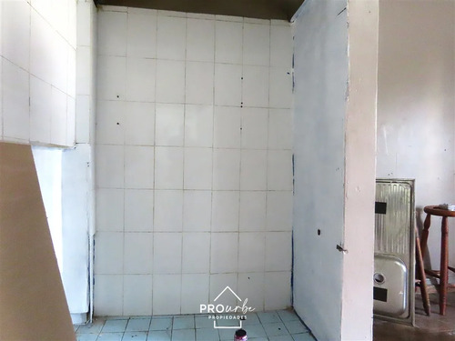 Local Comercial 30m En Arriendo En Quillota.