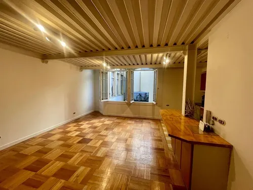 Exclusivo Con Patio Privado / Excelente Estado