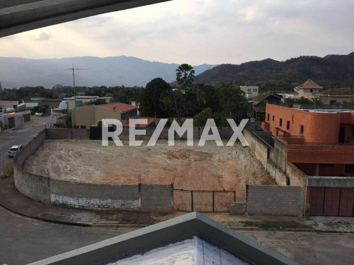 183413 Am* Venta Terreno De Uso Residencial, Altos De Guataparo, Valencia