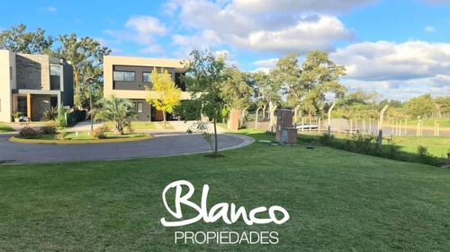 Imagen 2 de 7 de Listo Para Construir! Lote Sobre Cul De Sac En El Barrio Vila Marina Ii - Villanueva