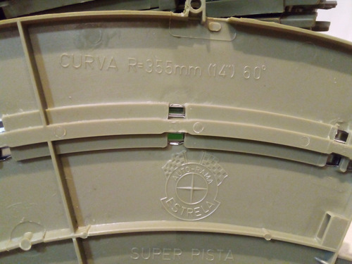 Curva 60 Do Autorama Estrela Fittipaldi Ano 70 (kit 8 Pç) (Usado)