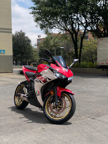 Yamaha R3 2015