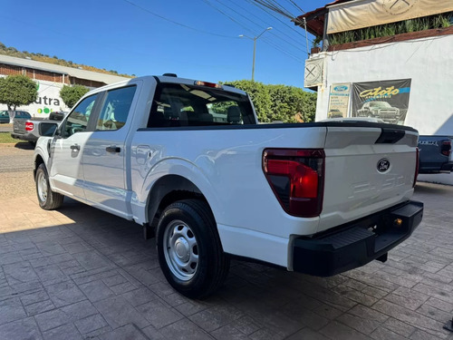 Ford F-150 2024 4x2 V6
