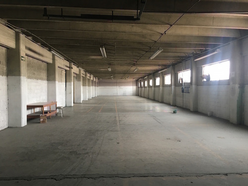 Bodega En Venta En Fracc. Industrial La Perla Naucalpan