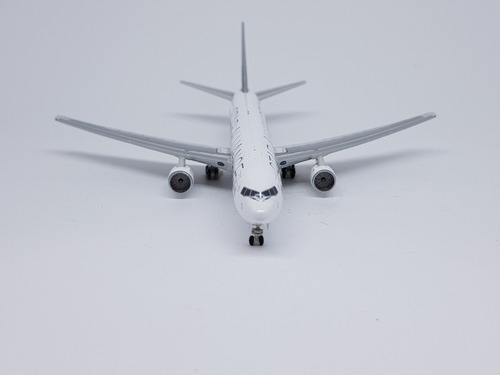 Miniatura Avião Jc Wings 1:400 Asiana Staralliance B 767-300