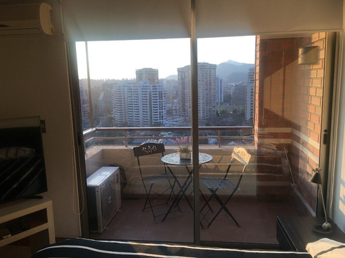 Departamento En Inmejorqable Ubicacion En Las Condes