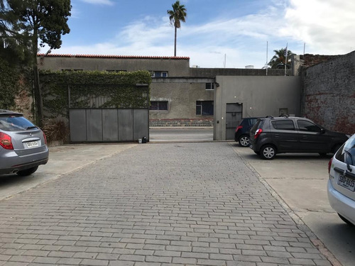 Venta Local Galpon Terreno Oficina Ciudad Vieja