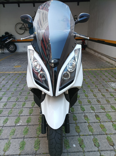 Imagem 5 de 9 de Kymco Downtown 300