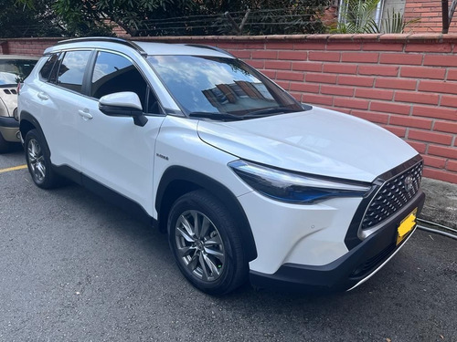 Imagen 3 de 16 de Toyota Corolla Cross Xe-i Hybrido 2022