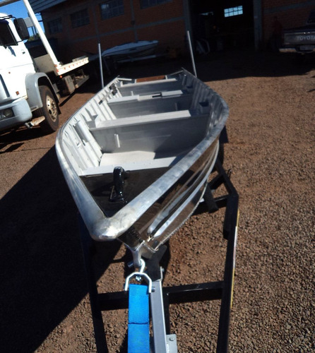 Imagem 5 de 9 de Conjunto Barco Alumínio Life 600 +30hp Mercury + Carretinha