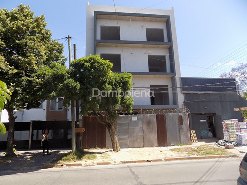 Imagen 2 de 18 de Departamento 3º B En Venta Ubicado En Moreno, G.b.a. Zona Oeste, Argentina