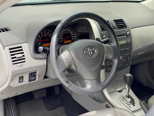 Imagem 10 de 13 de Toyota Corolla 2011 2.0 16v Xei Flex Aut. 4p