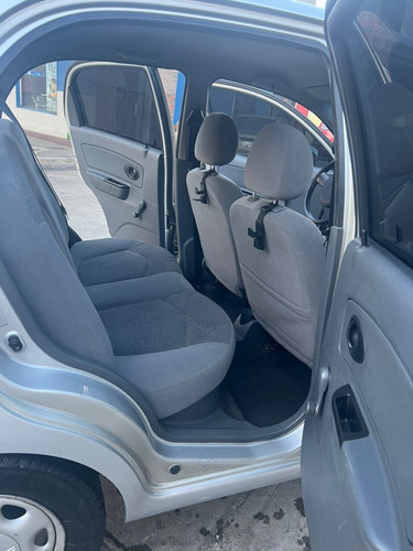 Imagen 11 de 14 de Chevrolet Spark Sincronico