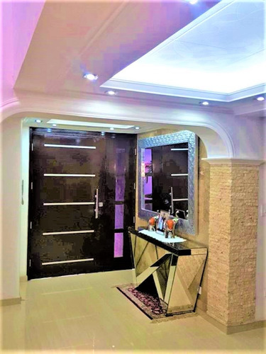 Casa En Venta En Cumbres De Curumo
