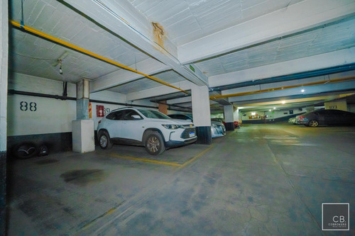 Departamento De 2 Ambientes De 53,73 M2. Piso Alto, Balcón. Cochera Fija. Apto Profesional. Flores