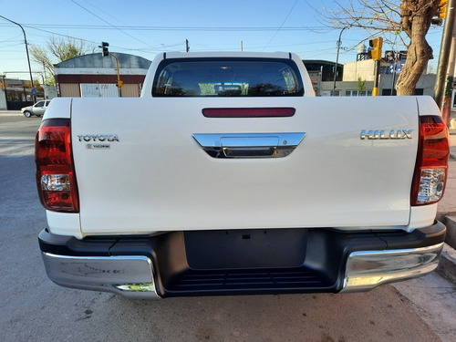 Toyota Hilux 2.8 Cd Sr 177cv 4x4
