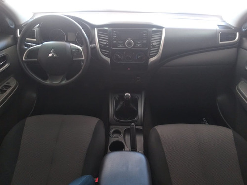 Mitsubishi L200 Glx D/c 2.5 Diesel 4x2 2019