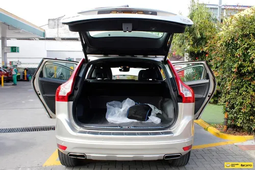 Volvo XC60 2.0 T5 Momentum