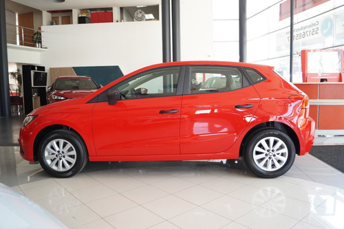 Imagen 4 de 15 de Seat Ibiza Reference Rojo 2021
