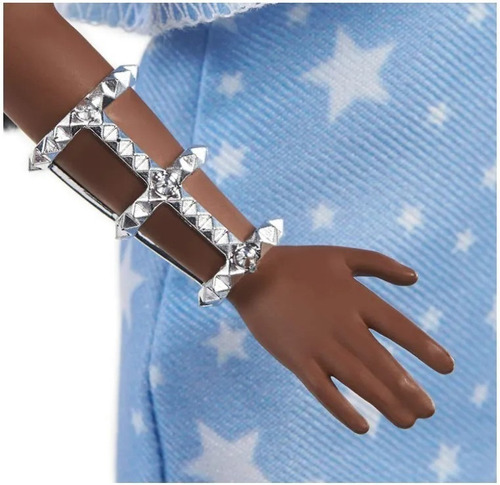 Imagem 4 de 7 de Barbie Fashionista 146 Negra Perna Protética Ms