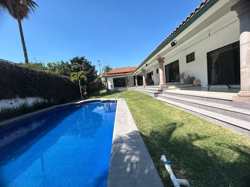 Casa En Renta En Lomas Cocoyoc