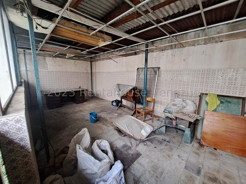 Casa En Alquiler Los Dos Caminos Jose Carrillo Bm Mls #25-802
