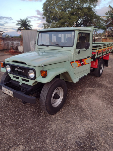 Toyota Bandeirante Com Direção Hidráulica 1987